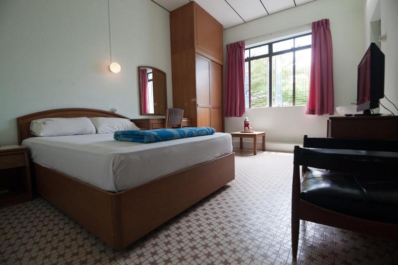 Peking Hotel Джорджтаун Экстерьер фото